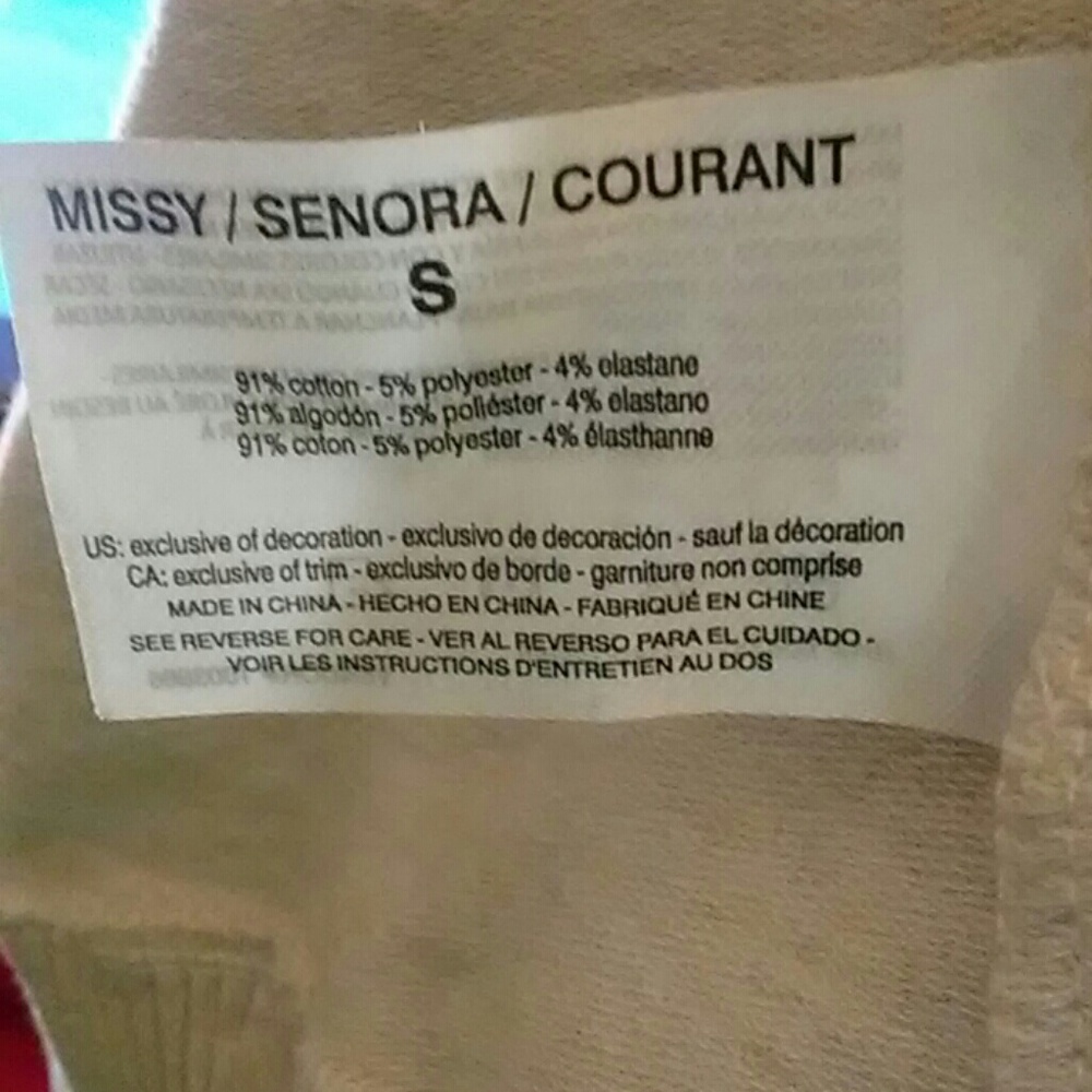 Embroidered Floral Jacket - Picture 6 of 6